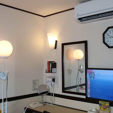 Toyoko Inn Kobe Sannomiya-Eki Higashi Extérieur photo
