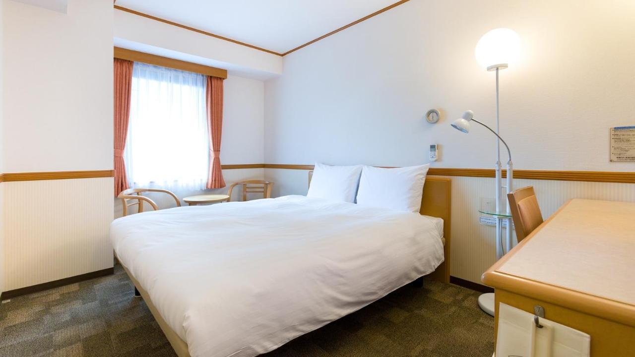 Toyoko Inn Kobe Sannomiya-Eki Higashi Chambre photo
